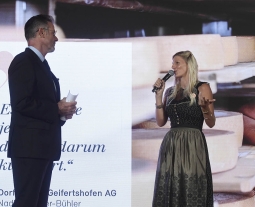 Zweiter Preis des Landespreis für junge Unternehmen Dorfkäserei Geifertshofen - Nadine Bühler